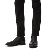 Load image into Gallery viewer, R.M.Williams Comfort Craftsman Boot - Black Yearling
